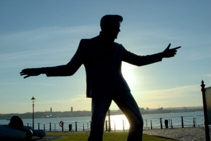 The Definitive Truth About How Tall Was Elvis And His Real Stature
